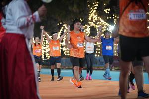 BIB: 244, 77214
                            <button type="button" onclick="openModal(21502450)" class="btn btn-primary btn-sm float-right btn-popup" data-toggle="modal" data-target=".modal-high-quality">
                        <i class="fas fa-shopping-cart"></i> Add to Cart
                    </button>
                                            <button type="button" onclick="isThisMe(21502450, true)" class="btn btn-success btn-sm float-right btn-popup btn-isme hidden" data-toggle="tooltip" data-placement="bottom" title="นี่คือรูปของคุณใช่ไหม คลิกที่นี่เพื่อเอาเข้าอัลบั้ม">
                        <i class="fas fa-plus"></i> Add to album
                    </button>
                    <button type="button" onclick="isThisMe(21502450, false)" class="btn btn-warning btn-sm float-right btn-popup btn-isnotme hidden">
                        <i class="fas fa-ban"></i> Remove from album
                    </button>